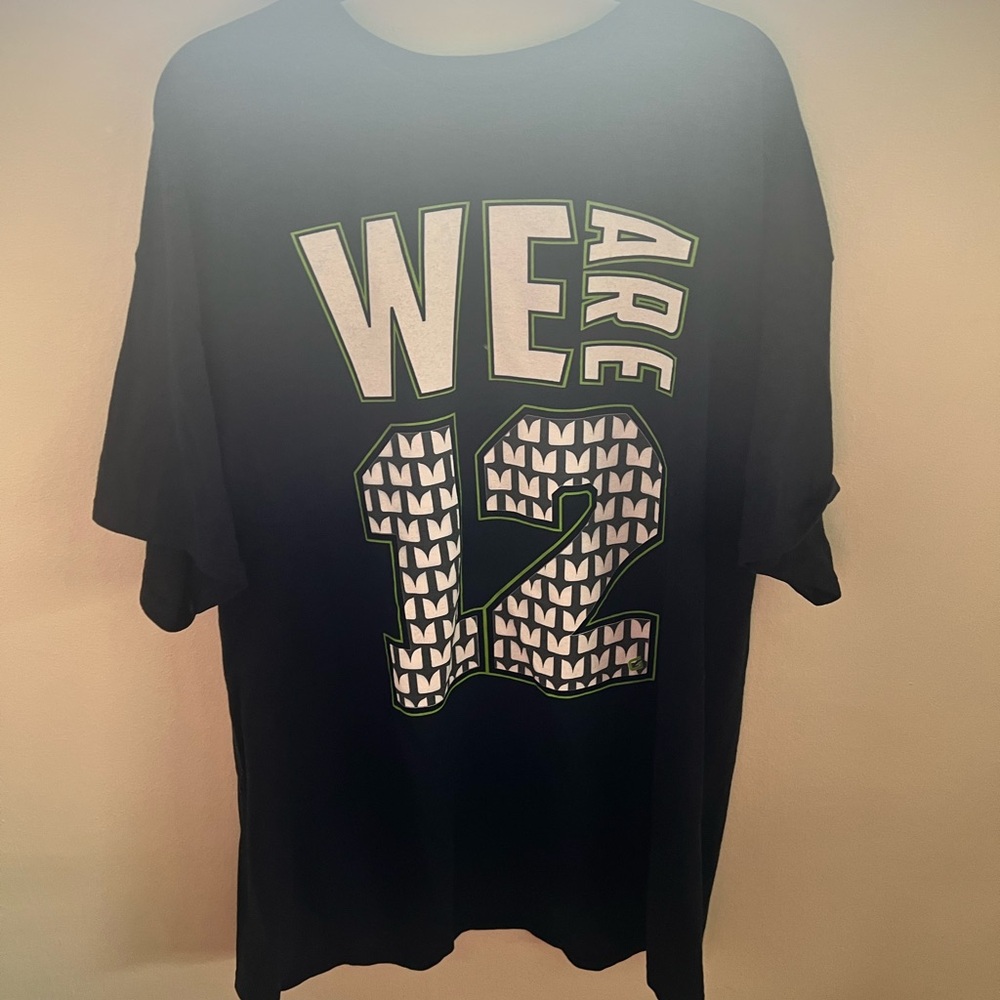 Gildan navy blue Seattle Seahawks tee Size XL #NFL #seahawks